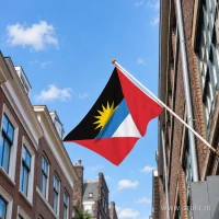 Vlag van Antigua en Barbuda aan een gevelstok