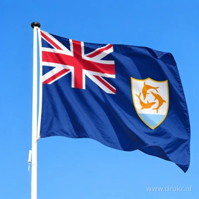 Vlag van Anguilla wapperend aan een verticale witte mast
