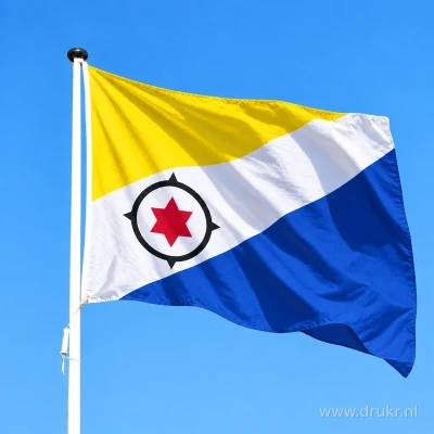 Vlag van Bonaire wapperend aan een verticale witte mast