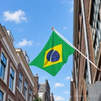 Braziliaanse vlag aan een gevelstok