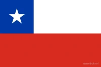 De Chileense vlag heeft een rode onderste helft en een witte bovenhelft met een blauw vierkant aan de hijszijde. In het blauwe vlak staat één witte vijfpuntige ster.