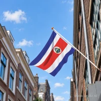 Costa Ricaanse vlag aan een gevelstok