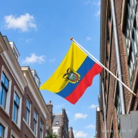 Ecuadoraanse vlag aan een gevelstok