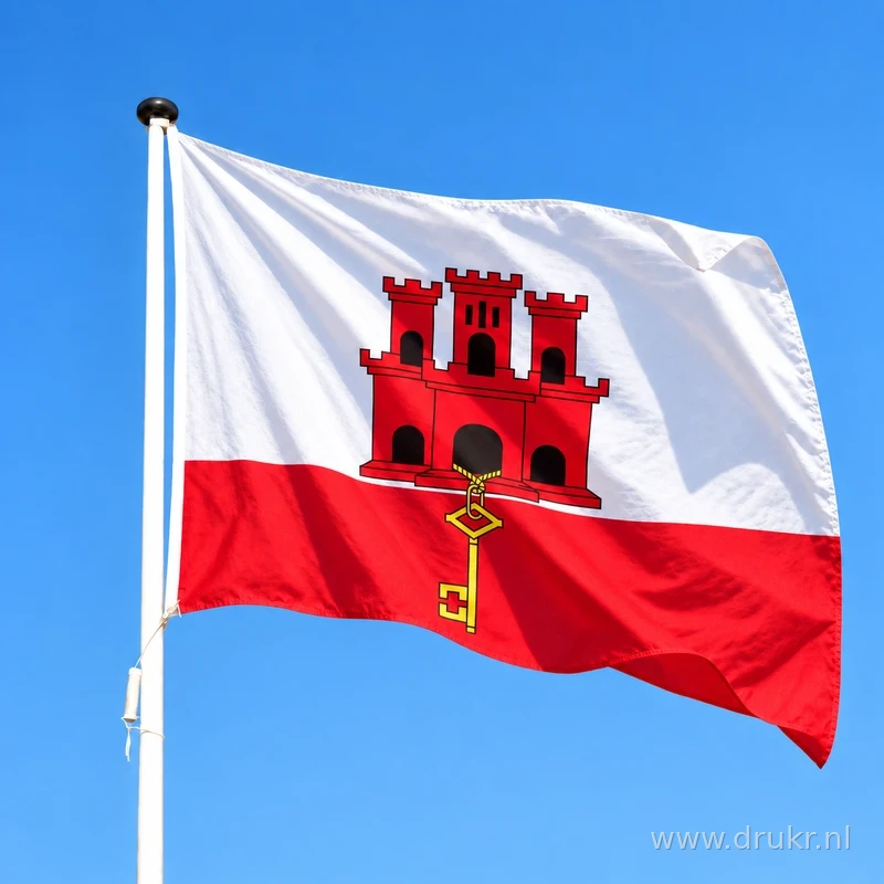 Vlag van Gibraltar wapperend aan een verticale witte mast