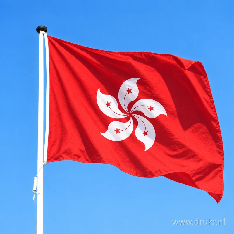 Vlag van Hongkong wapperend aan een verticale witte mast