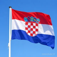 Kroatische vlag aan een mast