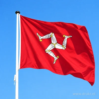 Vlag van Isle of Man wapperend aan een verticale witte mast