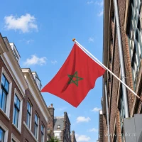 Marokkaanse vlag aan een gevelstok