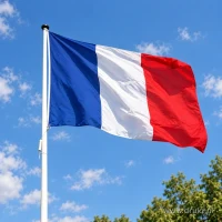 Vlag van Saint-Martin aan een mast