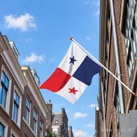 Panamese vlag aan een gevelstok