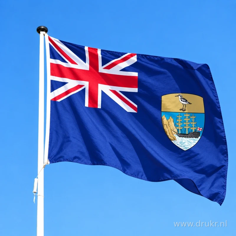 Vlag van Sint-Helena wapperend aan een verticale witte mast
