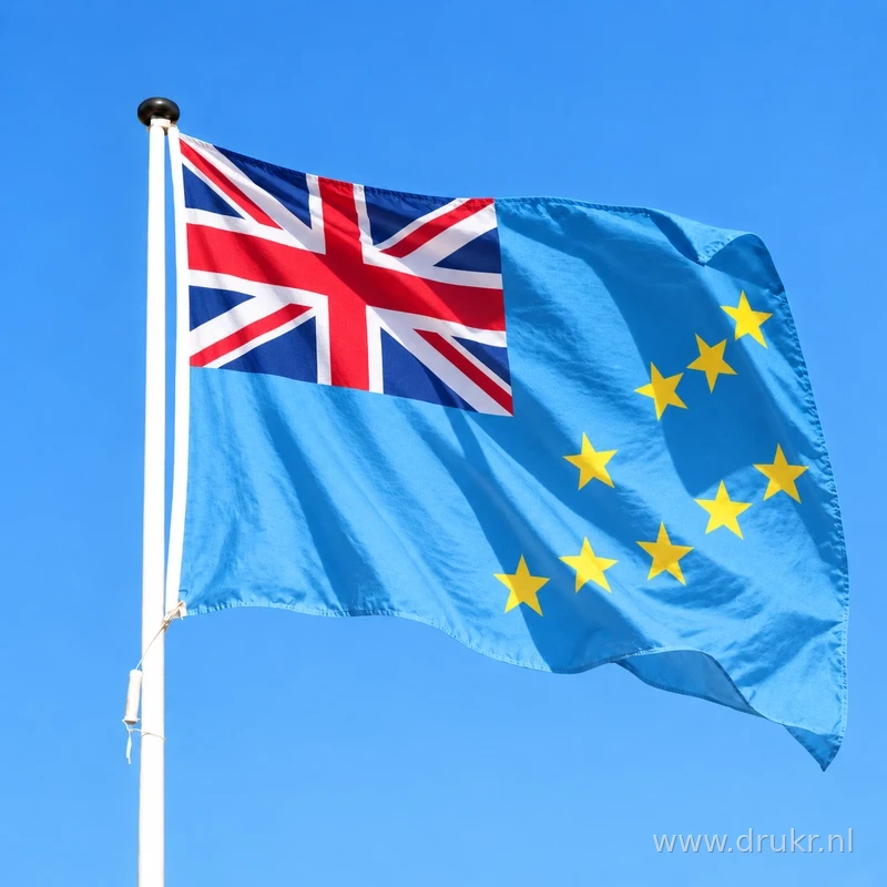 Vlag van Tuvalu wapperend aan een verticale witte mast