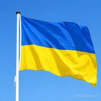 Oekraïense vlag aan een mast