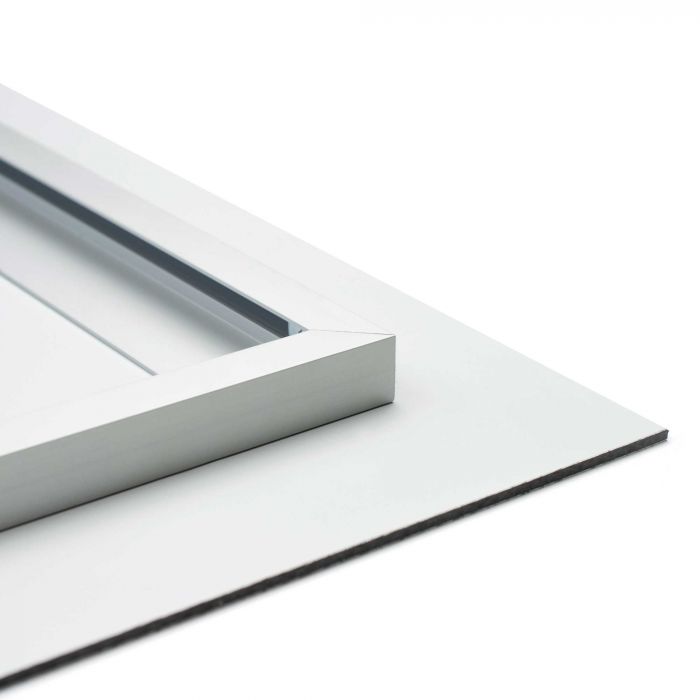 Paneel met blind ophangsysteem