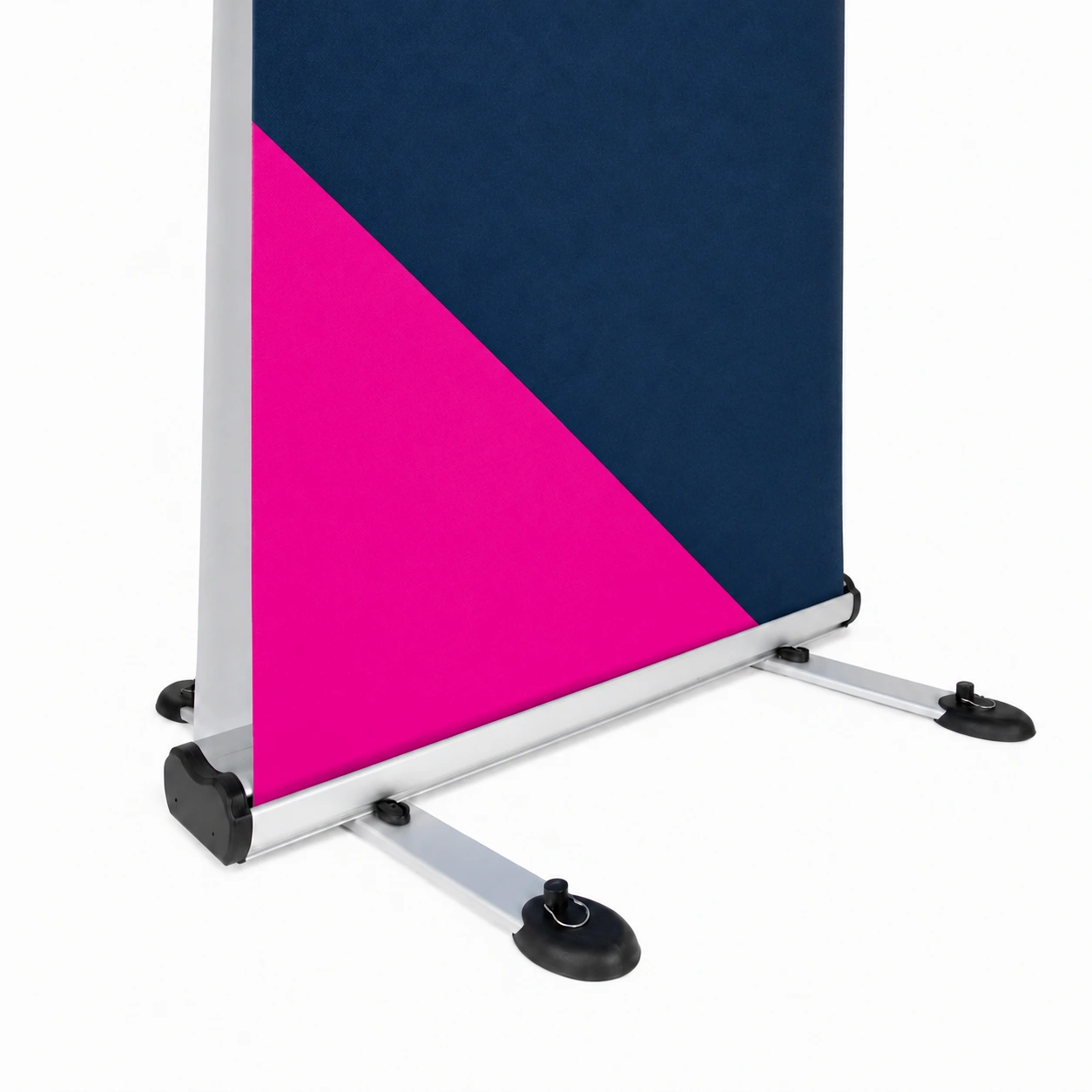 Onderzijde van de Outdoor roll-up banner met lange steunvoeten